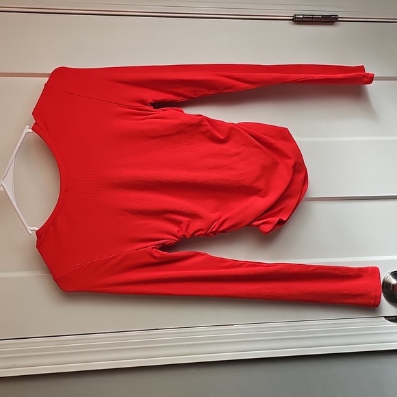Womens NWTS sz Small red Ribbed stretchy Fitz&Eddie long sleeve top. Adorable - Picture 3 of 10